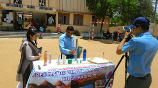 Group photo of students and teachers at a Zero Shadow Day event